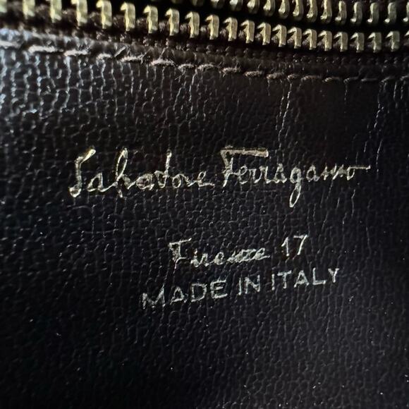 SALE SALVATORE FERRAGAMO VINTAGE Leather Shoulder/ CROSSBODY BAG - Picture 8 of 10